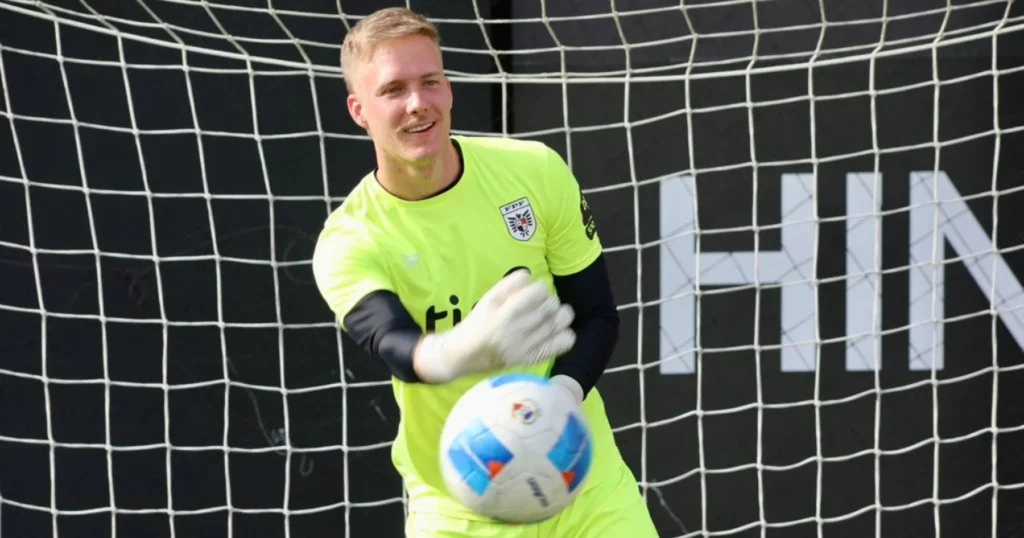 Panama goalkeeper JD Gunn