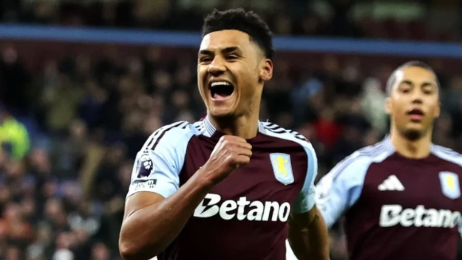 Ollie Watkins of Aston Villa