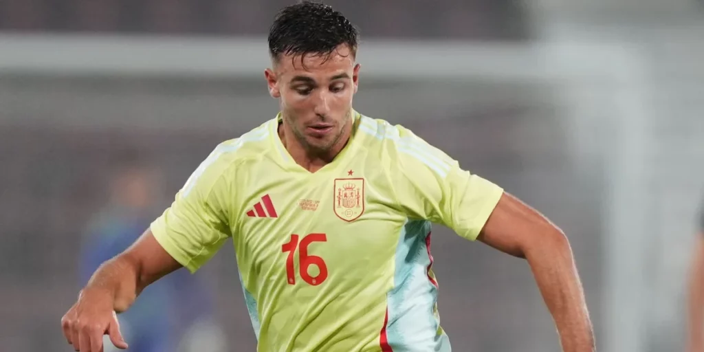 Nico Gonzalez playing for Spain
