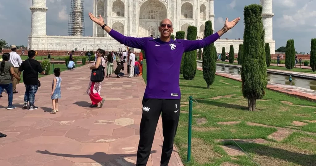 Sacramento Kings interim head coach Doug Christie