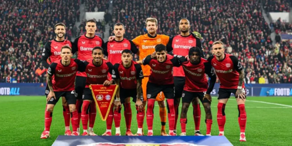 Bayer Leverkusen players before kick-off.