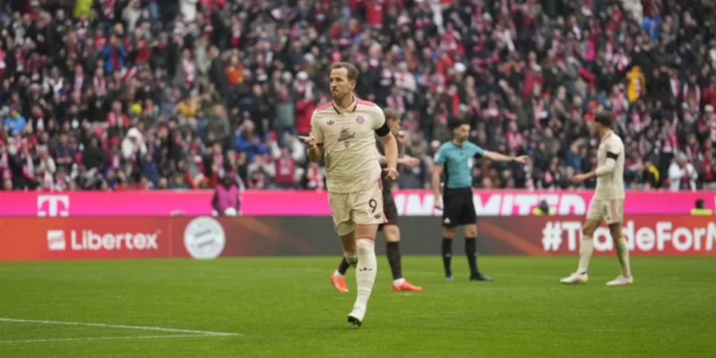 Harry Kane celebrating his goal