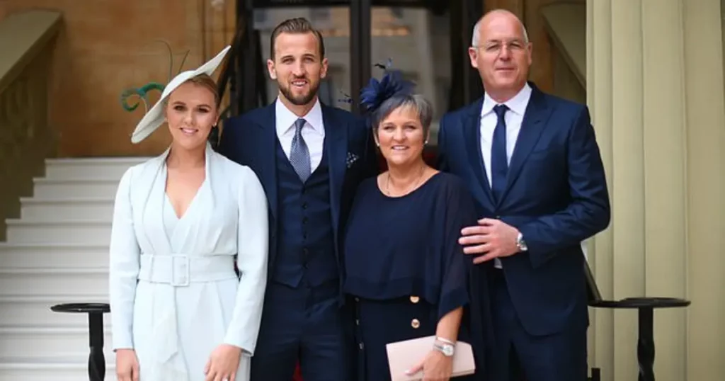 Harry Kane and his family (Image credit:@HotspurRelated/X)