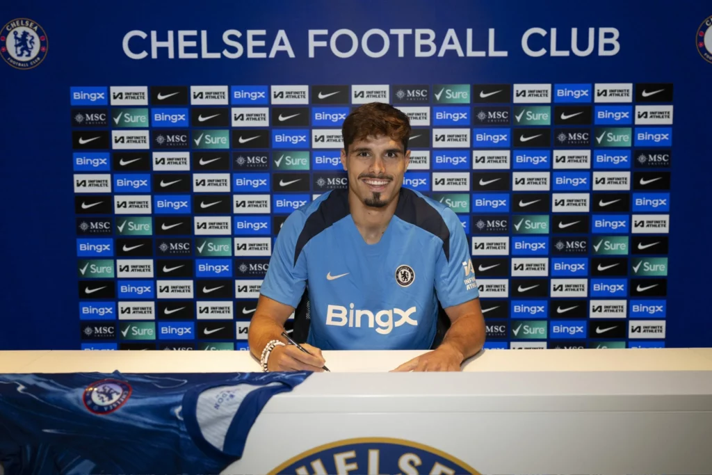 Pedro Neto salary