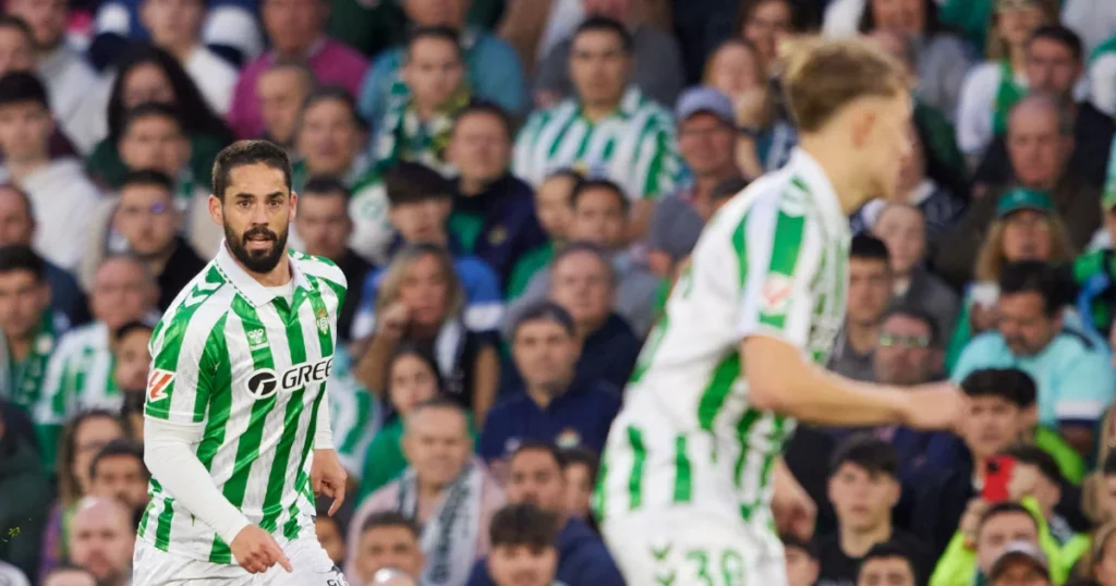 Isco during the game against Real Madrid