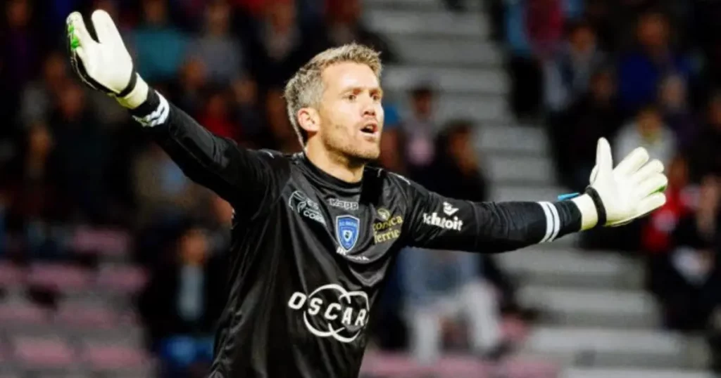 Mickael Landreau