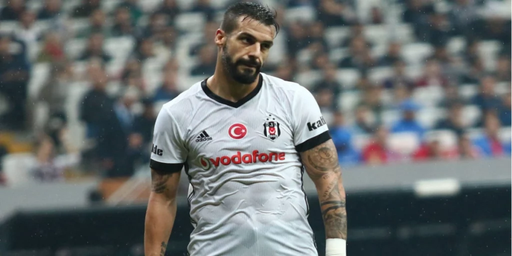 Álvaro Negredo (Image Credits- X - @sortSYHformaBYZ)Álvaro Negredo (Image Credits- X - @sortSYHformaBYZ)