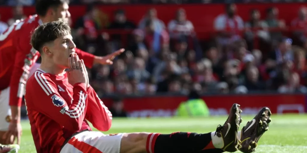Alejandro Garnacho was one of the best-rated players in Manchester United vs Manchester City Player Ratings