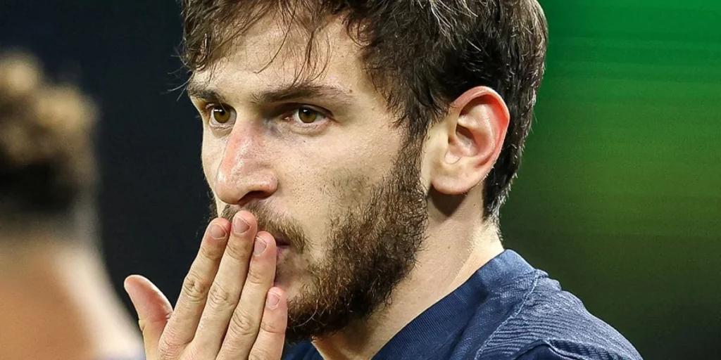 Khvicha Kvaratskhelia for PSG