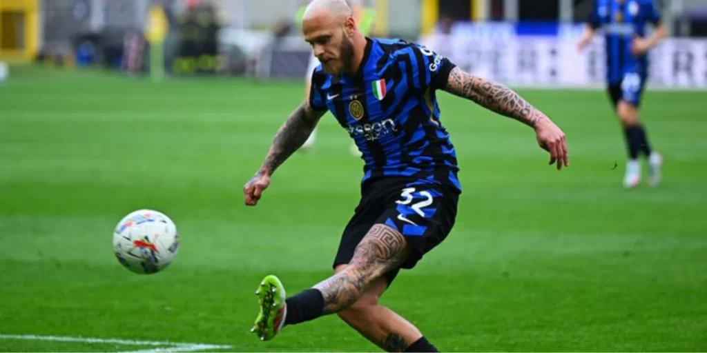 Dimarco whipping a cross for Inter (Source: X/ Inter Milan Official)