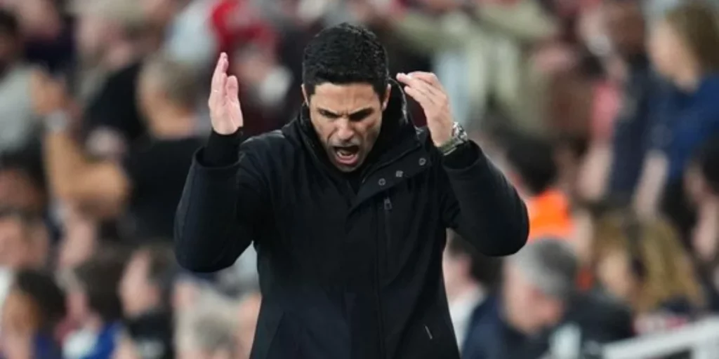 Mikel Arteta looking frustrated after watching Arsenal