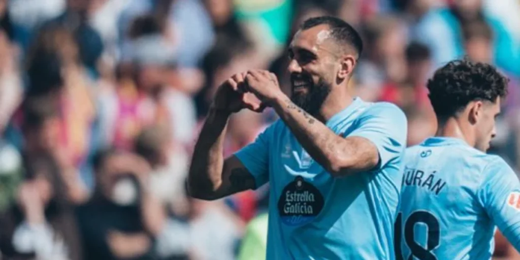 Borja Iglesias celebrating his goal