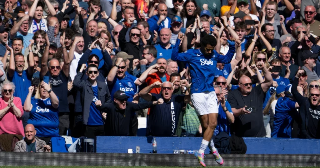 Everton player celebrating. (Image Source: X/Everton)