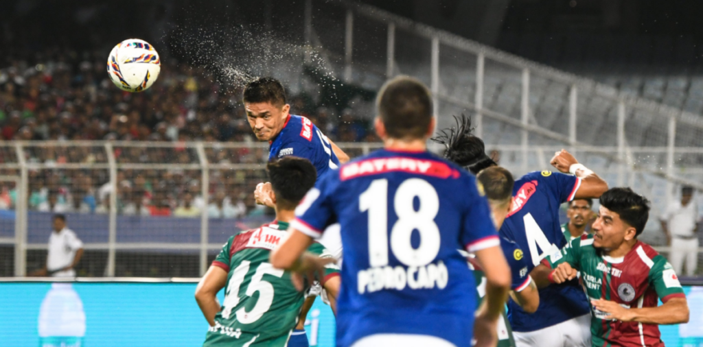 Chhetri with the powerful header ( Credits X/@bengalurufc)