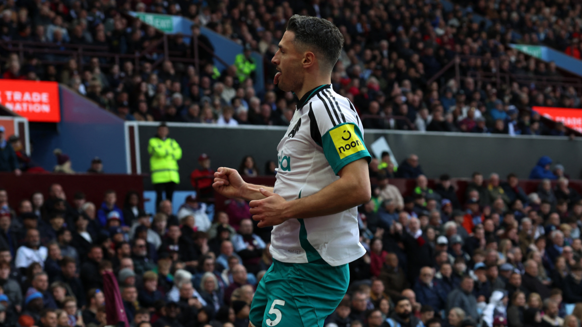 A Newcastle player after goal was cancelled. (Image Credits: Official X@/PremierLeague)
