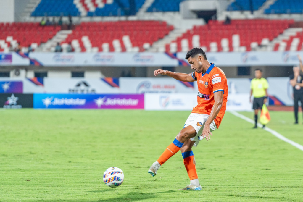 Borja with the ball in his feet.