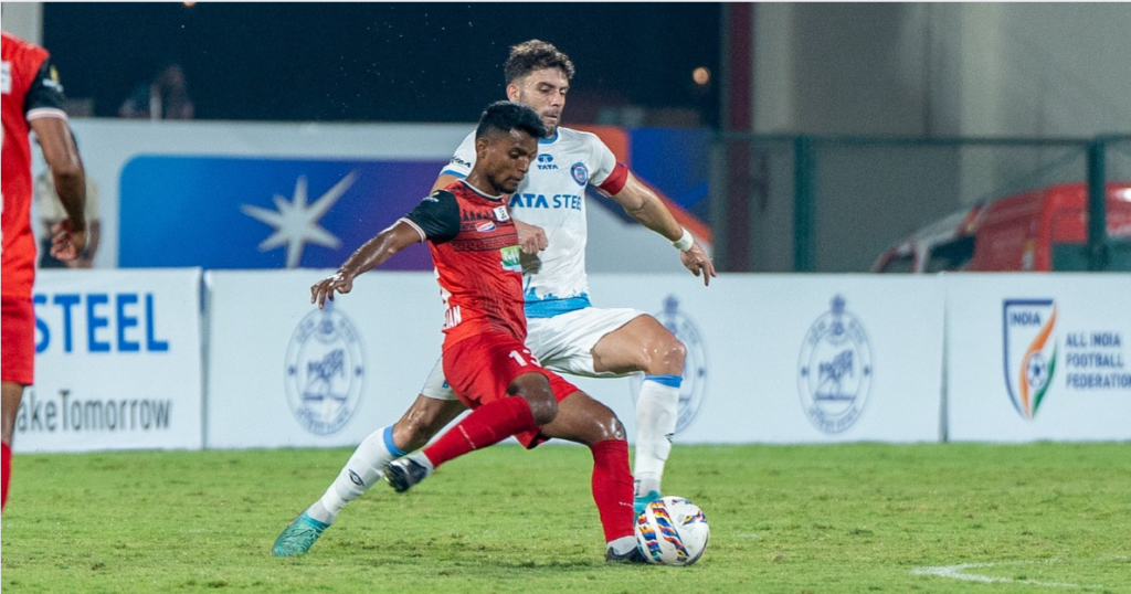 Javi being tackled down by Mayakkannan (Credits X/@IndianFootball)