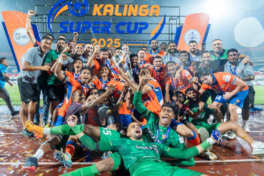 FC Goa players celebrate with the trophy. (Image Source: Official X@/aiff)
