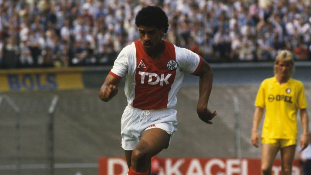 Frank Rijkaard an absolute all rounder on the field (Image Credits: Official Ajax FC website)